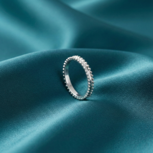 Van Cleef & Arpels, Estelle Wedding Band