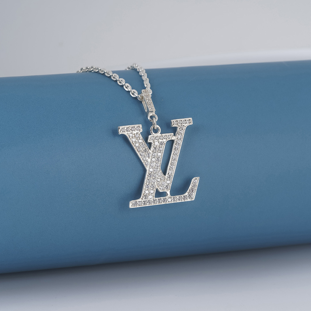 LV Large Pendant Necklace