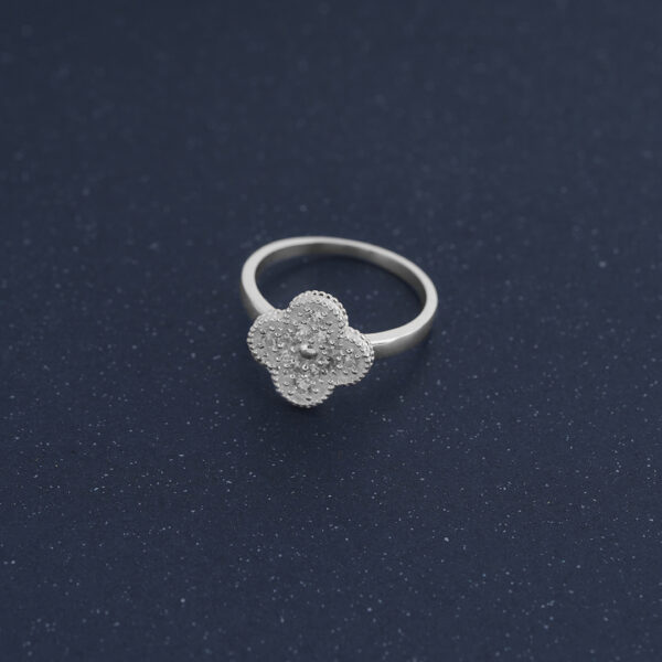 Vintage Alhambra ring
