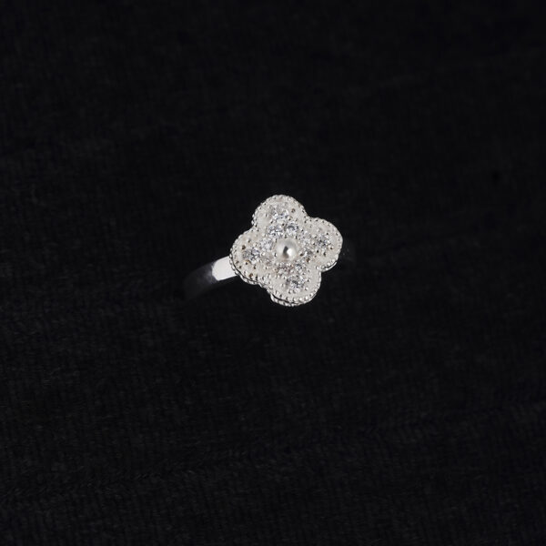 Vintage Alhambra ring