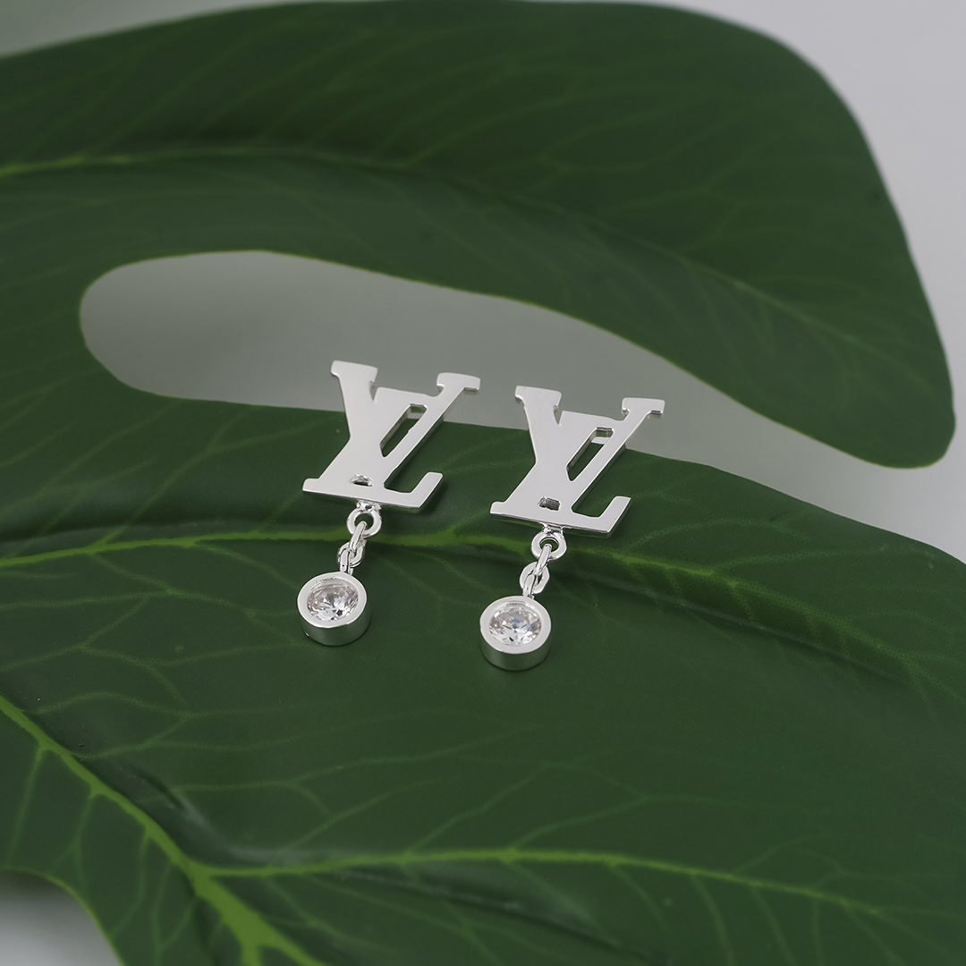 L.V Idylle Blossom Earrings